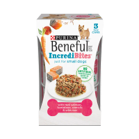 beneful incredibites vista frontal del empaque de alimento húmedo de salmón para perros pequeños