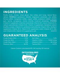 Ingredientes de alimento húmedo de pollo y pavo en salsa preparada con jugo de cocción para gatos Purina ONE® True Instinct