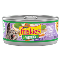 Alimento para gatos Friskies Indoor, estilo casero de pavo con verduras de la huerta en salsa preparada con jugo de cocción