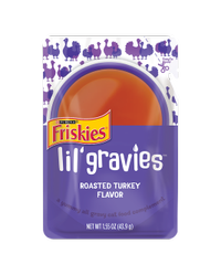 Complemento y aderezo de alimento húmedo para gatos Friskies Lil' Gravies con sabor a pavo asado