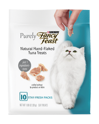 Bocadillos para gatos de atún puramente naturales desmenuzados a mano Fancy Feast