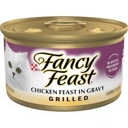 fancy feast de carne de pollo asada en salsa preparada con jugo de cocción