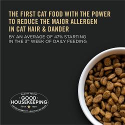 El primer alimento para gatos con el poder de reducir el alérgeno mayor en el pelo y la caspa de los gatos en un promedio del 47% a partir de la tercera semana de alimentación diaria.