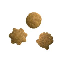 friskies party mix natural yums cat treats with real chicken