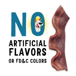 Un bocadillo para perros con sabor a tocino y pecho de res Beggin' Bacon & Beef Brisket con el texto: Sin sabores artificiales ni colores FD&C.
