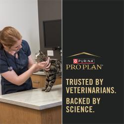 El alimento seco para gatos Pro Plan Adult Weight Management Chicken and Rice es confiable para los veterinarios y respaldado por la ciencia.