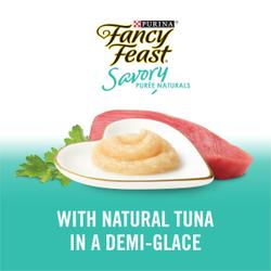 Savory Purée Naturals con carne natural de atún en una salsa demi-glace