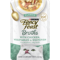 Complemento en caldo de alimento húmedo clásico para gatos Fancy Feast de Purina con pollo, vegetales y pescado blanco