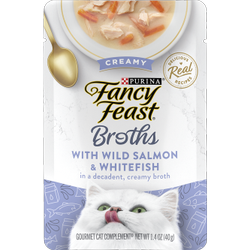 Complemento en caldo de alimento húmedo cremoso para gatos Fancy Feast de Purina con salmón y pescado blanco silvestres