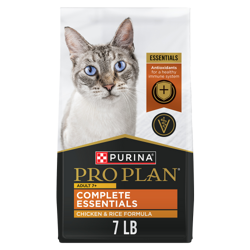 Una bolsa de 7 lb de alimento seco para gatos Purina Pro Plan Complete Essentials adulto 7+ de pollo y arroz.