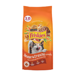 Friskies Tender & Crunchy Combo Dry Cat Food With Flavors of Chicken, Beef, Carrots & Green Beans package.