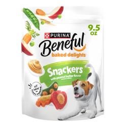 bolsa de 9.5 oz de Purina Beneful Baked Delights Snackers, golosinas para perros horneadas suaves con sabor a mantequilla de mani.