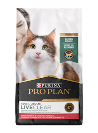 Paquete de alimento seco para gatos Purina Pro Plan LiveClear con fórmula de pavo para piel y estómago sensibles que reduce los alérgenos