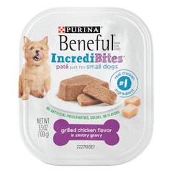 beneful incredibites pate grilled chicken flavor in savory gravy wet small dog food