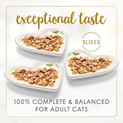 Exceptional taste. Sliced. 100% complete & balanced for adult cats.