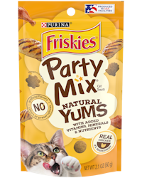 Friskies party mix natural yums chicken cat treats