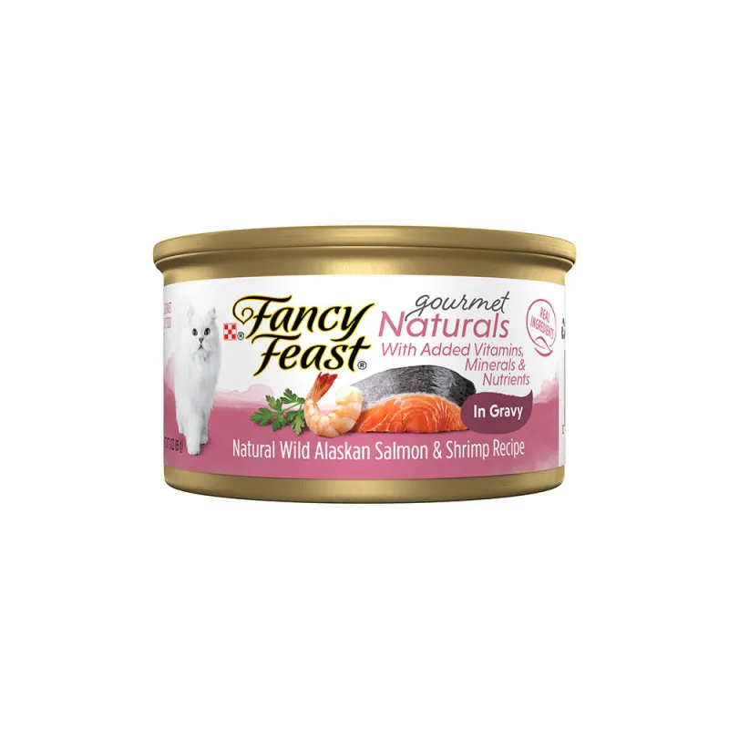 Receta de alimento húmedo para gatos con salmón salvaje de Alaska y camarón en salsa preparada con jugo de cocción Gourmet Naturals de Fancy Feast