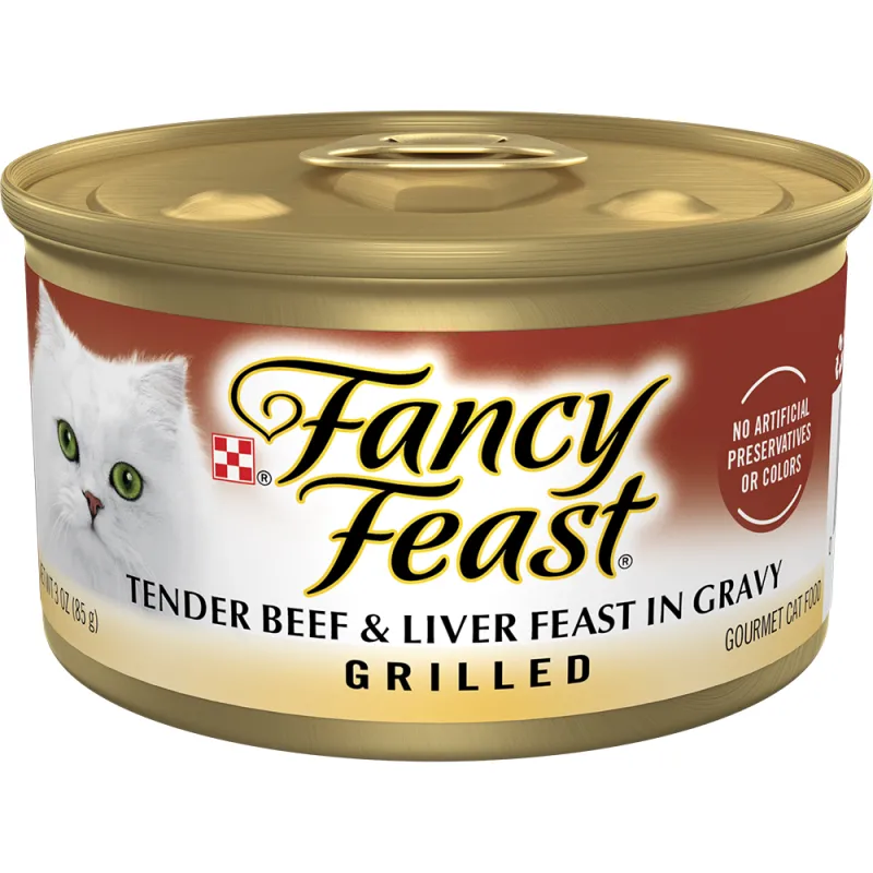 Alimento <i>gourmet</i> para gatos Fancy Feast de tierna carne de res e hígado asados en salsa preparada con jugo de cocción