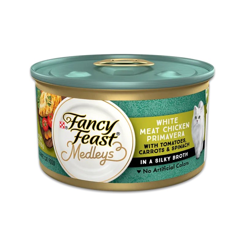 Fancy Feast® Medleys de pechuga de pollo primavera con tomates, zanahorias y espinaca en un caldo suave