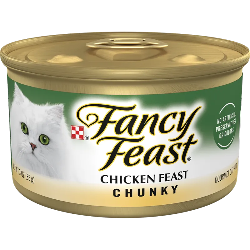 Alimento húmedo para gatos Purina Fancy Feast con trozos de carne de pollo