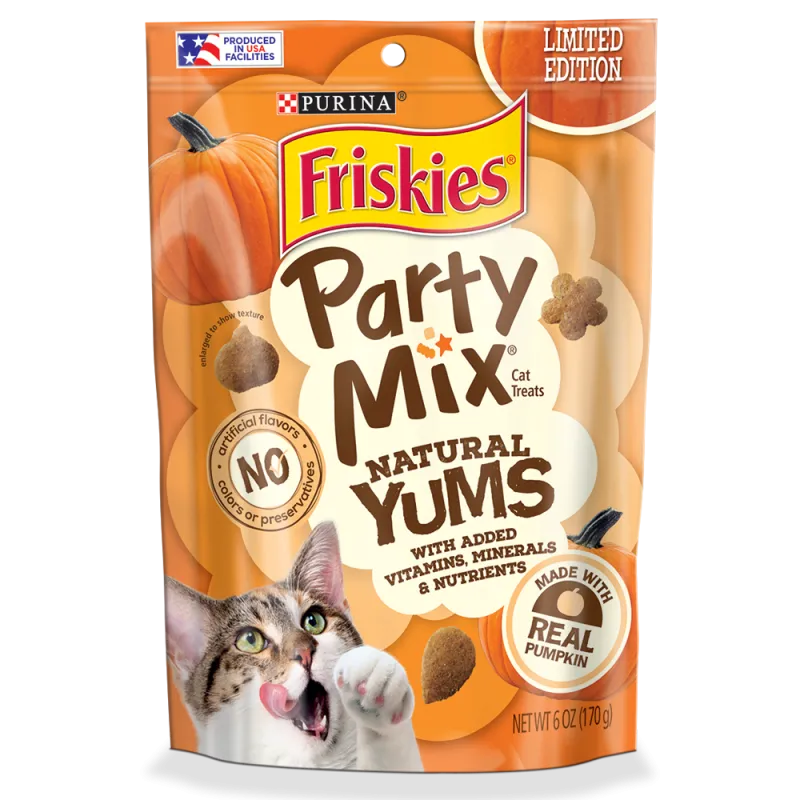 Bocadillos naturales Friskies Party Mix para gatos con calabaza real