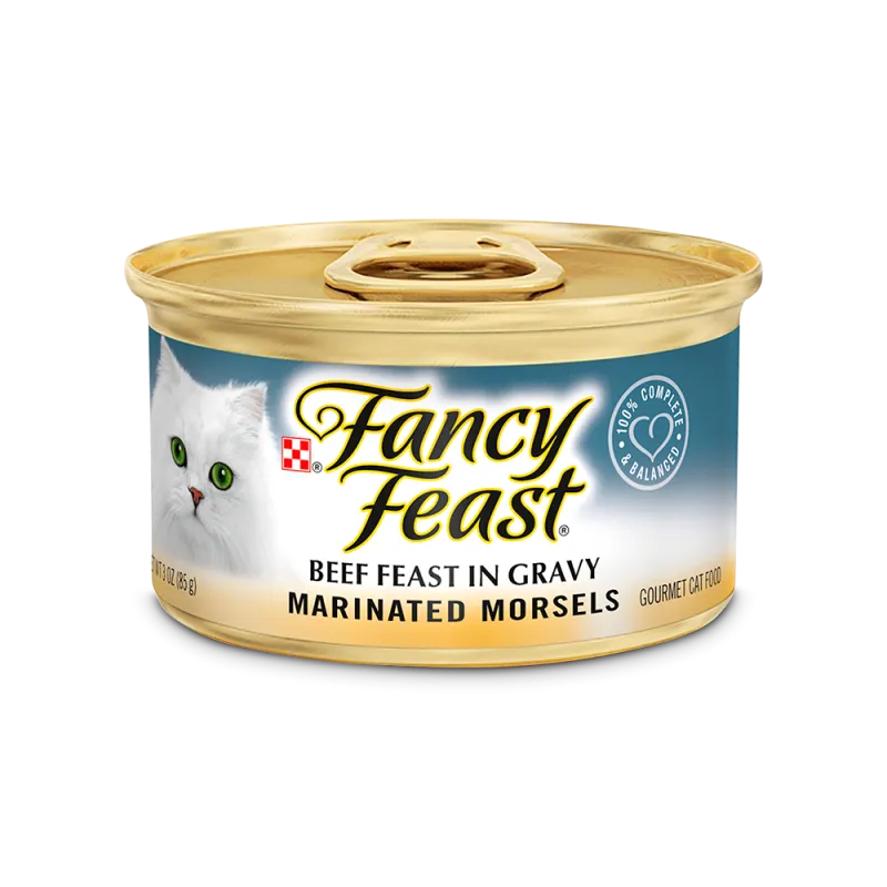 Alimento húmedo <i>gourmet</i> para gatos Bocados marinados de Fancy Feast® sabor a res en salsa preparada con jugo de cocción