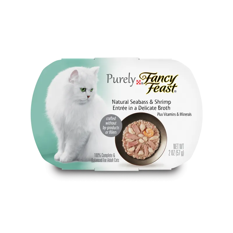 Alimento húmedo para gatos Fancy Feast® de róbalo y camarón naturales en un caldo sofisticado