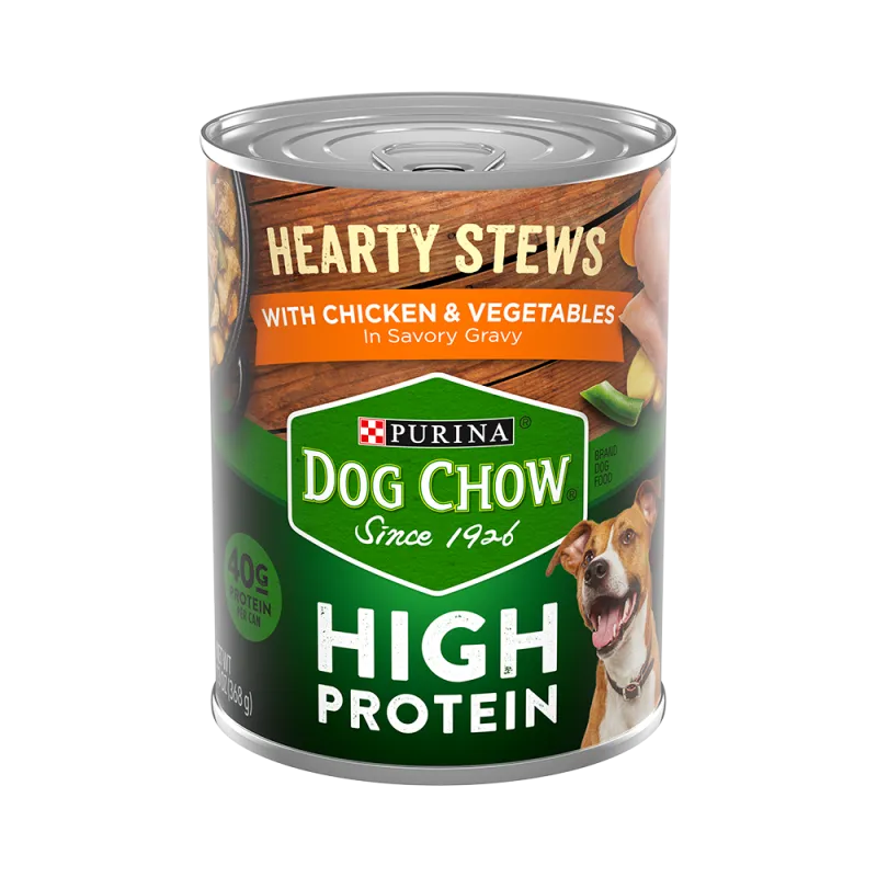 Estofado sustancioso rico en proteínas con pollo y vegetales en una sabrosa salsa preparada con jugo de cocción Purina Dog Chow